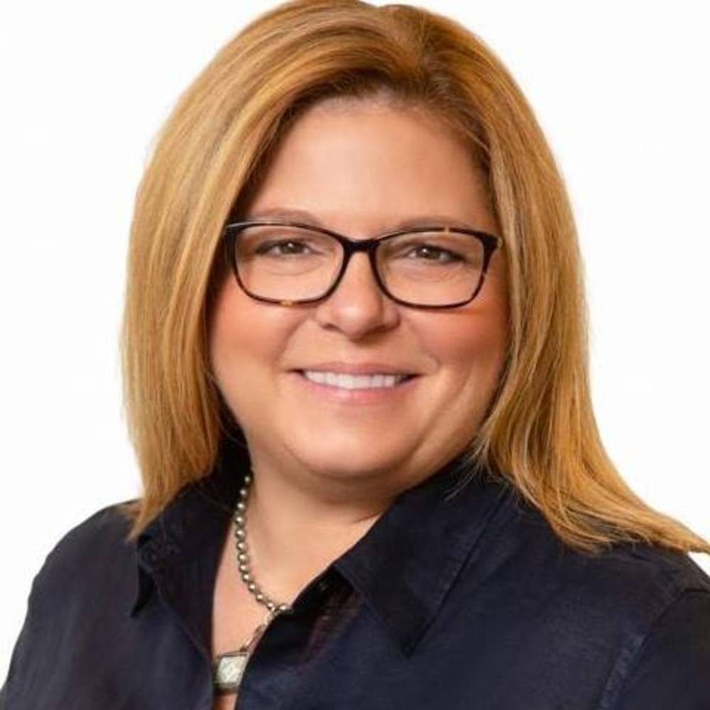 Meet your Posher, Julie